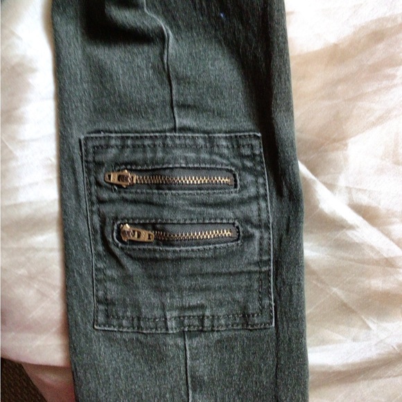 DG2 woman’s jacket and pants. Size 1x petite. - Picture 3 of 8